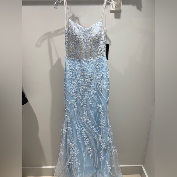 Sherri Hill prom dress - Picture 3 of 6